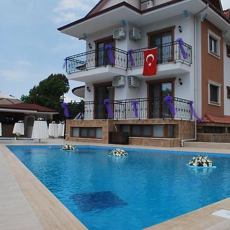 Funda Hotel Гьочек Екстериор снимка