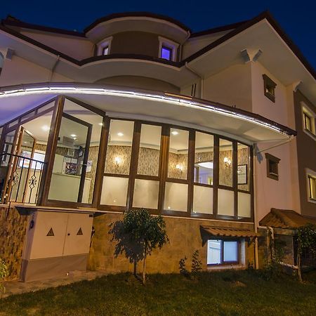 Funda Hotel Гьочек Екстериор снимка