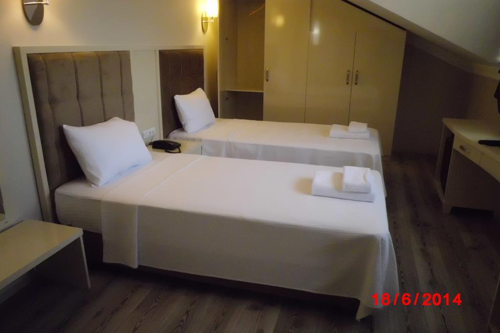 Funda Hotel Гьочек Екстериор снимка